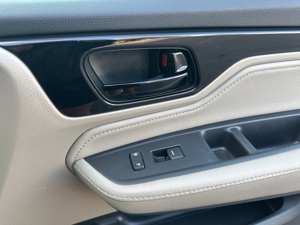 Used 2018 Honda Odyssey Elite image 17