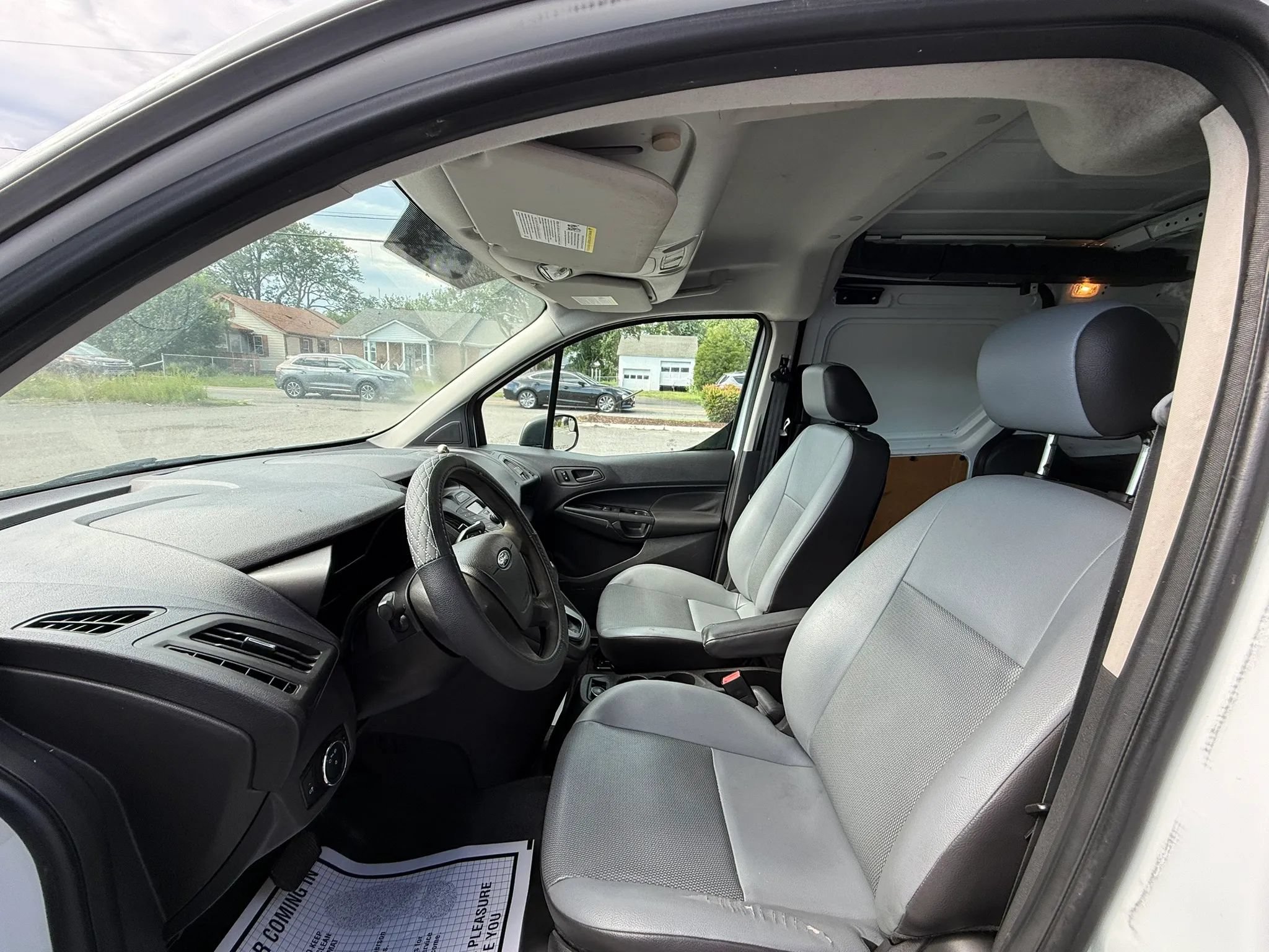 Used 2015 Ford Transit Connect XL FWD image 4