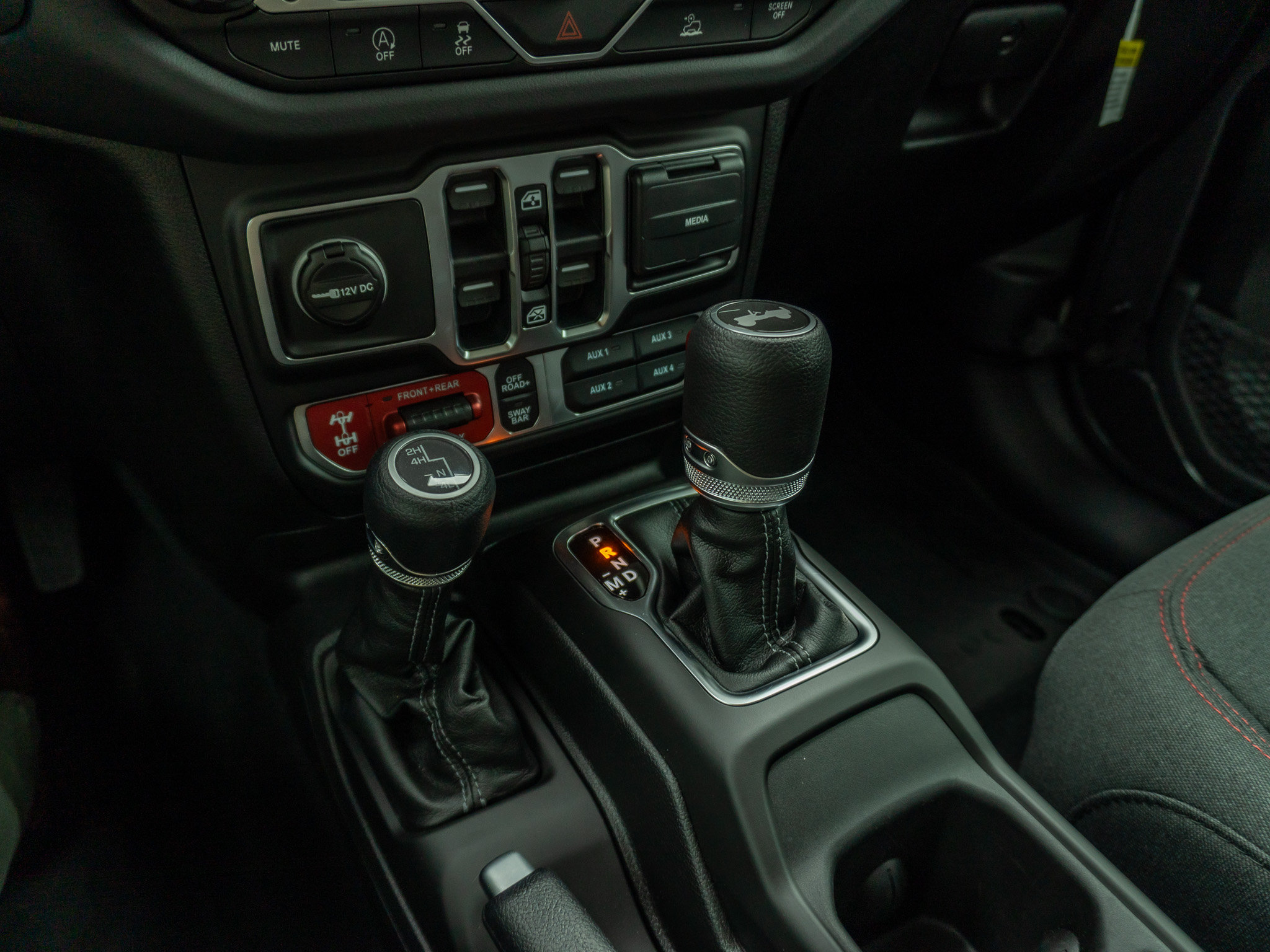 Used 2026 Jeep Wrangler Unlimited Rubicon AWD/4WD image 27