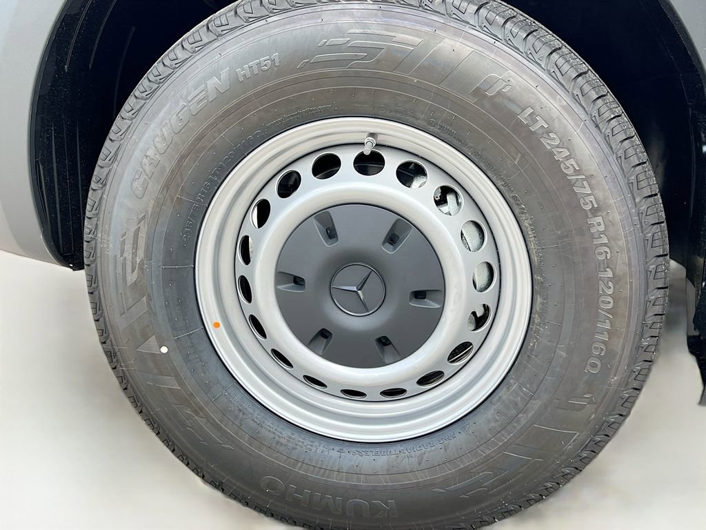 New 2025 Mercedes-Benz Sprinter 2500 image 22