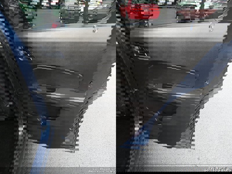 Used 2017 Chevrolet Equinox LT w/ Convenience Package image 53