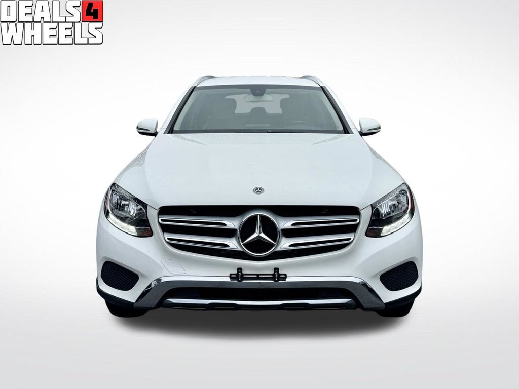 Used 2019 Mercedes-Benz GLC 300 4MATIC image 2
