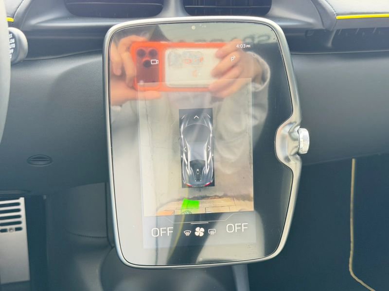 Used 2023 McLaren Artura image 19