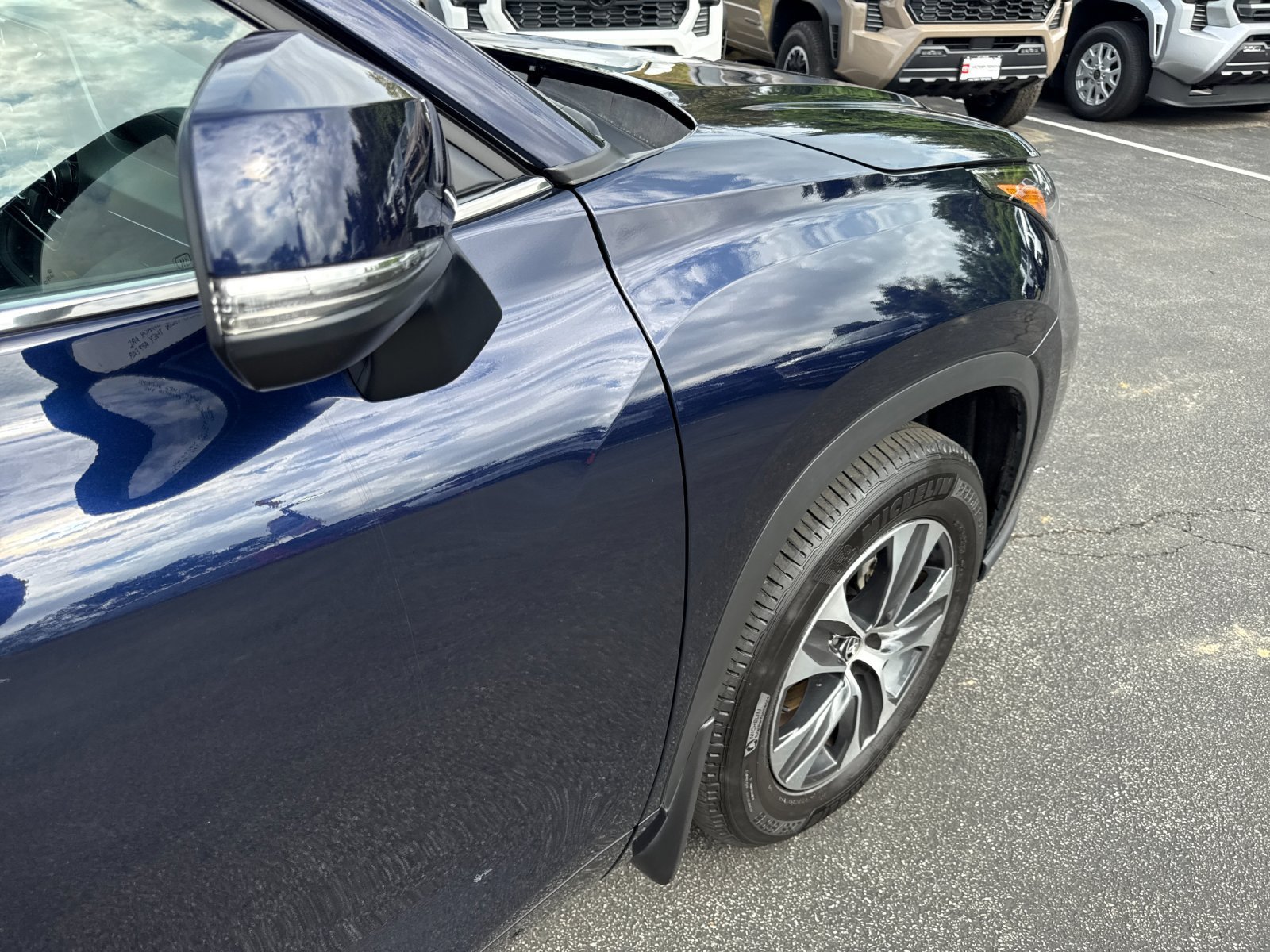 Used 2026 Toyota Highlander XLE AWD/4WD image 29