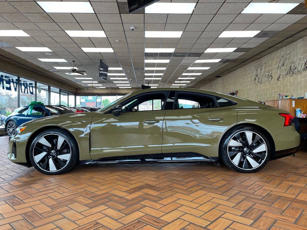 Used 2024 Audi e-tron GT Prestige w/ Prestige Package AWD/4WD image 5
