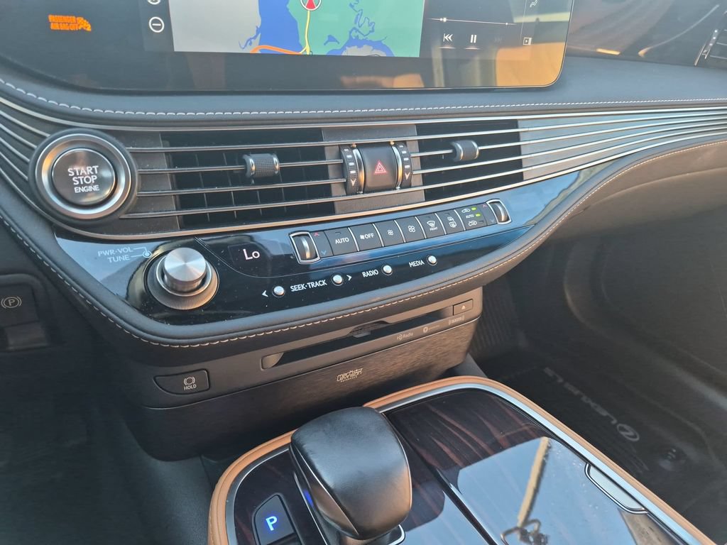 Used 2021 Lexus LS 500 AWD w/ Interior Upgrade Package image 20