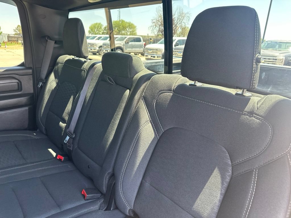 Used 2025 RAM 1500 Warlock AWD/4WD image 22