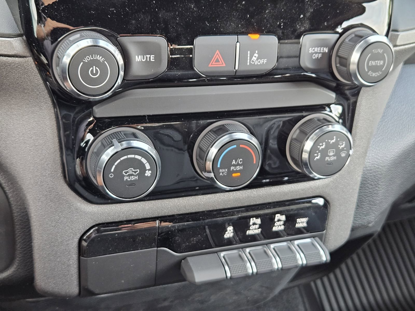 New 2026 RAM 1500 Tradesman AWD/4WD image 20