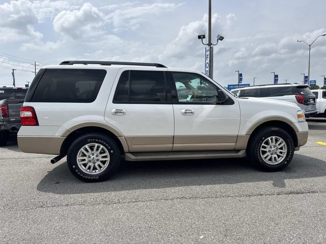Used 2014 Ford Expedition XLT w/ Equipment Group 202A RWD image 4