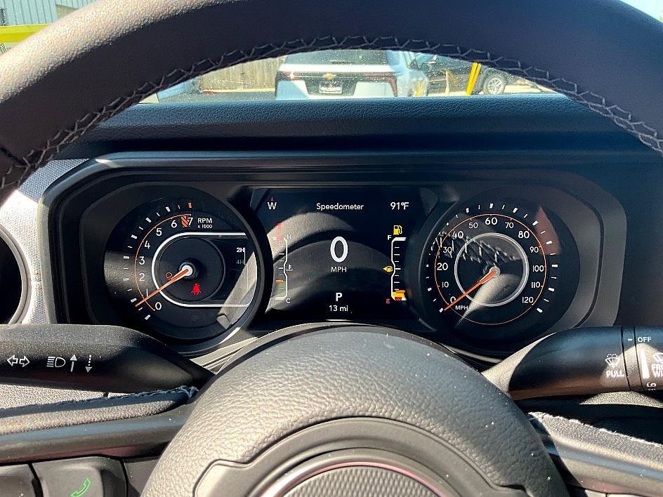 New 2025 Jeep Gladiator Sport image 16