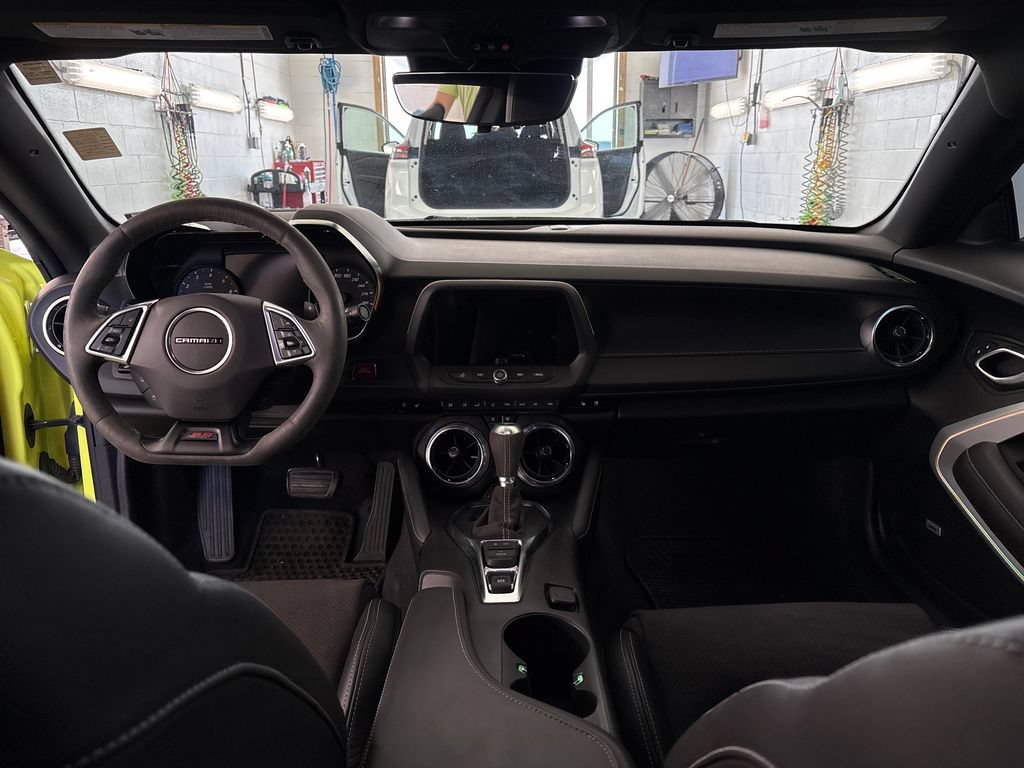 Used 2021 Chevrolet Camaro SS RWD image 17