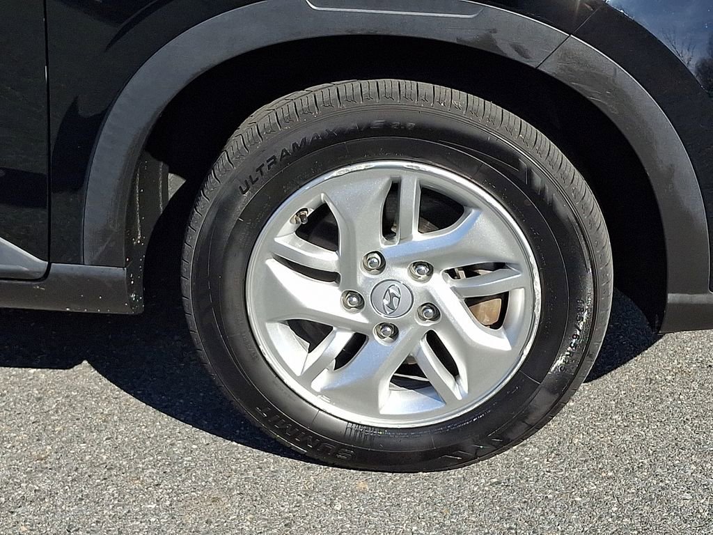 Used 2022 Hyundai Venue SE w/ Cargo Package image 8