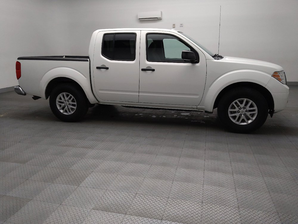 Used 2018 Nissan Frontier SV RWD image 11