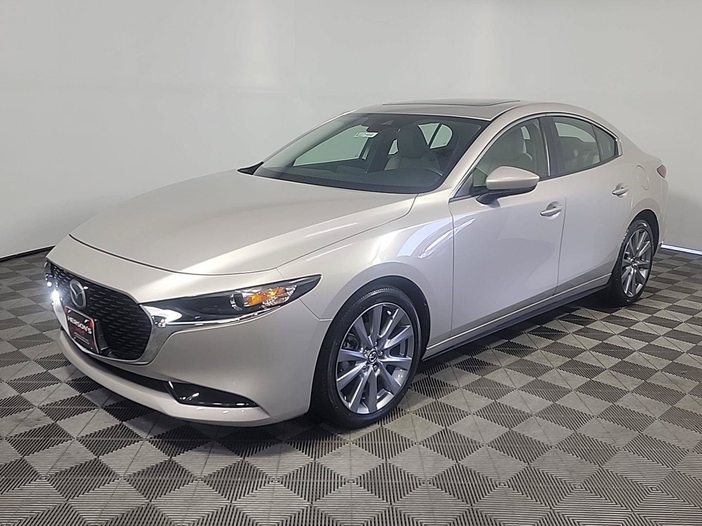 Used 2023 MAZDA MAZDA3 s FWD image 12