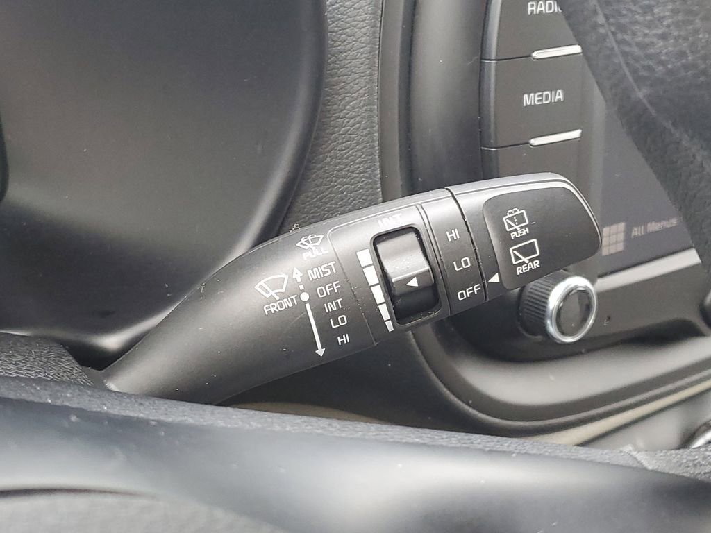 Certified 2023 Kia Soul LX image 17