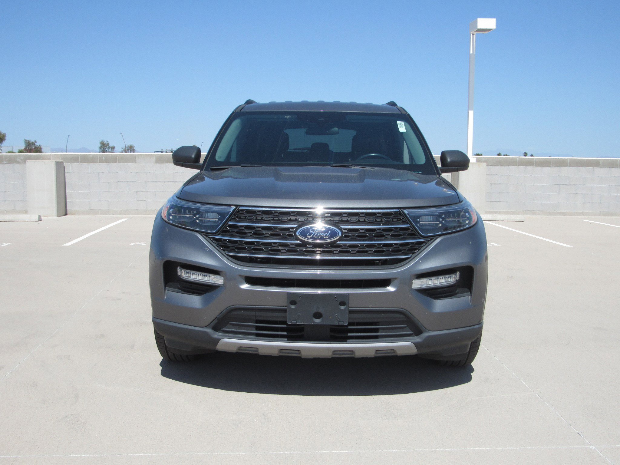 Used 2023 Ford Explorer XLT w/ Equipment Group 202A AWD/4WD image 3