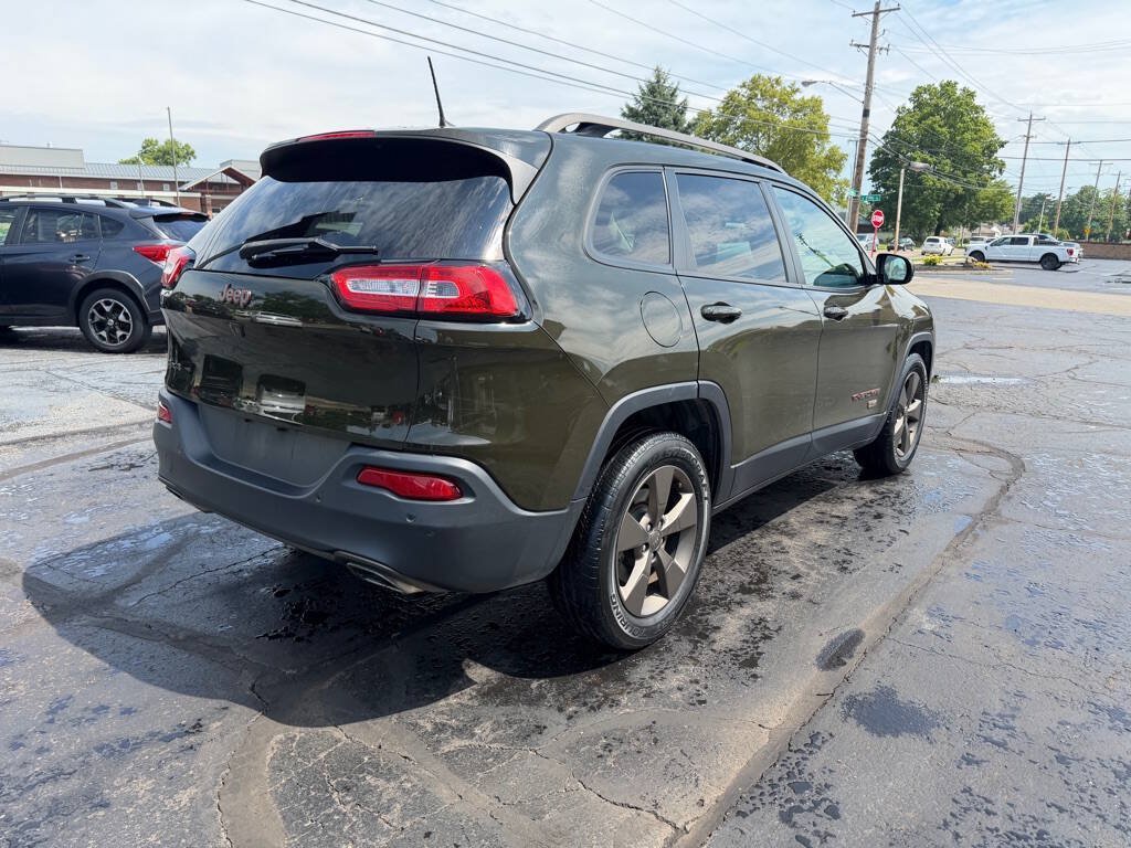 Used 2017 Jeep Cherokee 75th Anniversary AWD/4WD image 7