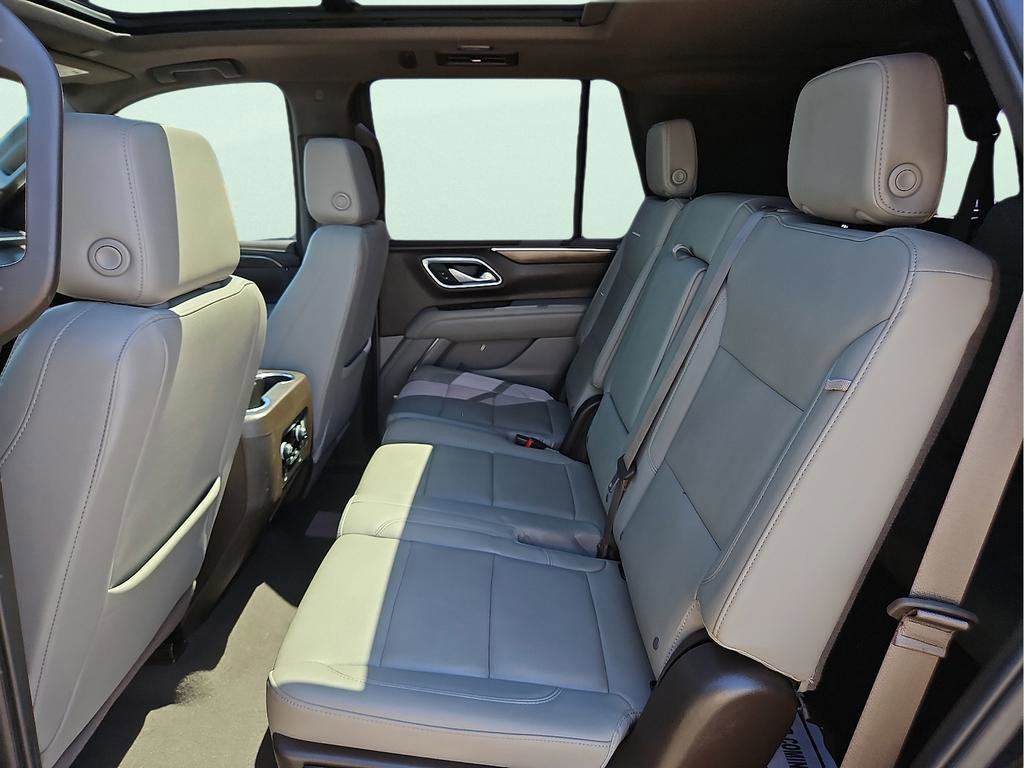 Used 2022 Chevrolet Tahoe LT w/ Luxury Package image 8