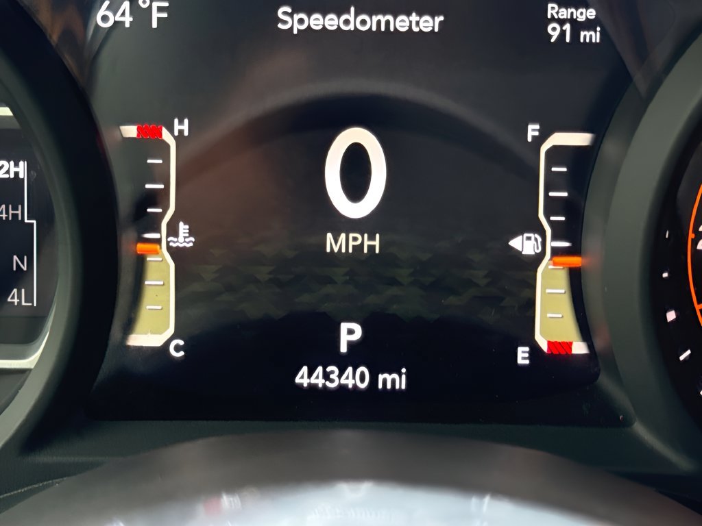 Used 2024 Jeep Wrangler Unlimited Sahara w/ Dual Top Group AWD/4WD image 24