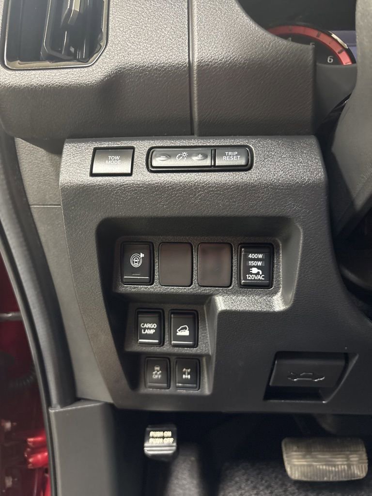 Used 2025 Nissan Frontier PRO-4X w/ Pro Convenience Package image 10