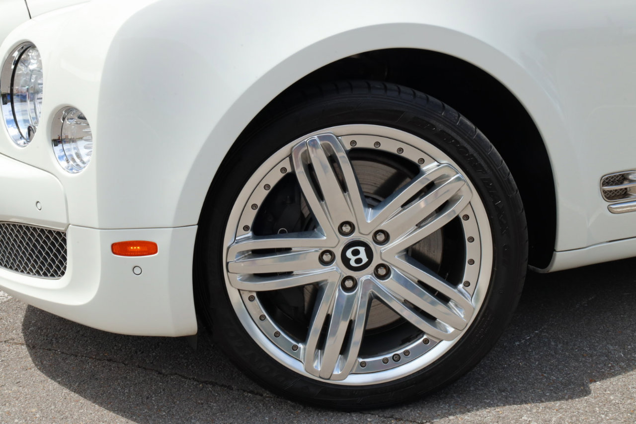 Used 2011 Bentley Mulsanne 4dr Sdn image 24