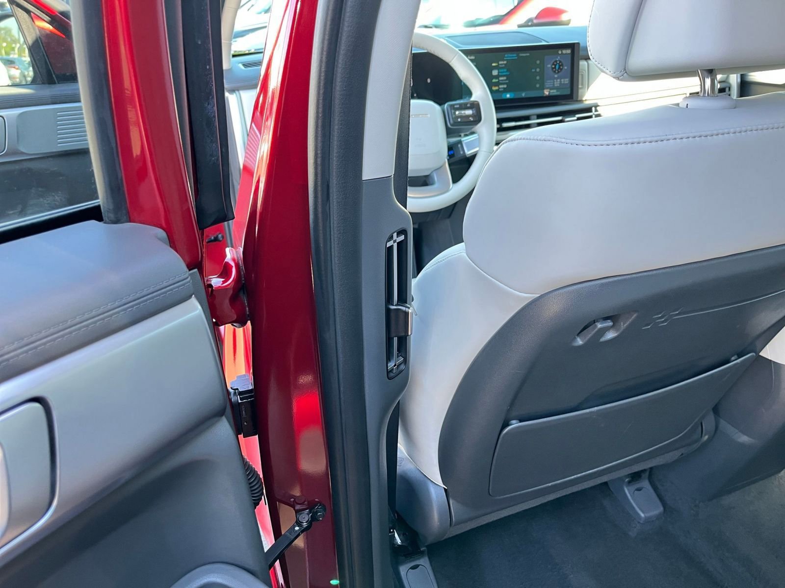 Used 2025 Hyundai Santa Fe SEL image 24