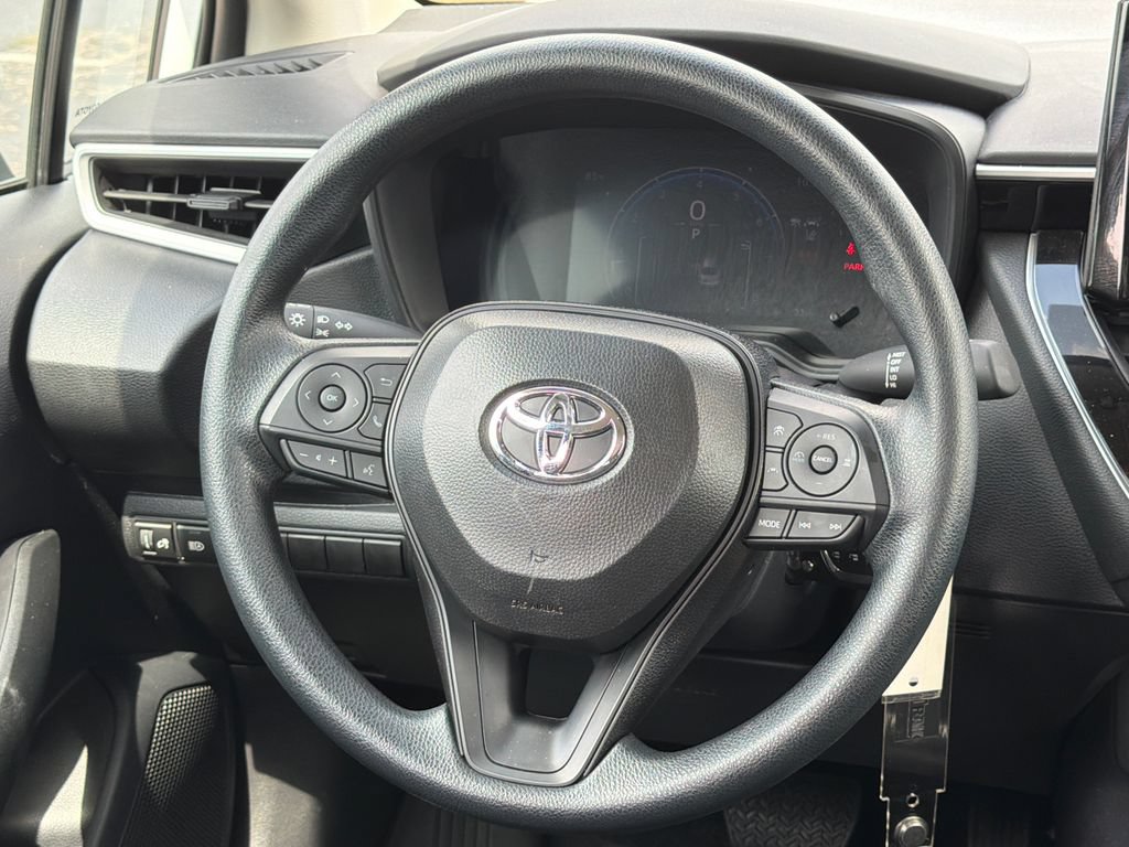 Used 2026 Toyota Corolla LE FWD image 28