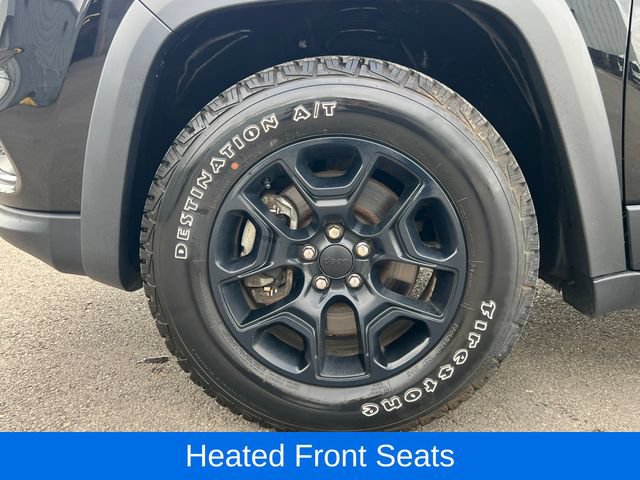 Used 2022 Jeep Cherokee Latitude AWD/4WD image 26