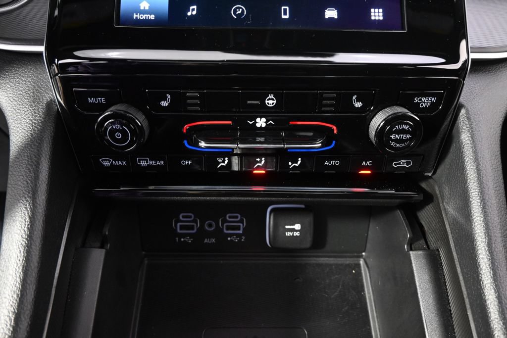 Used 2023 Jeep Grand Cherokee Altitude AWD/4WD image 30