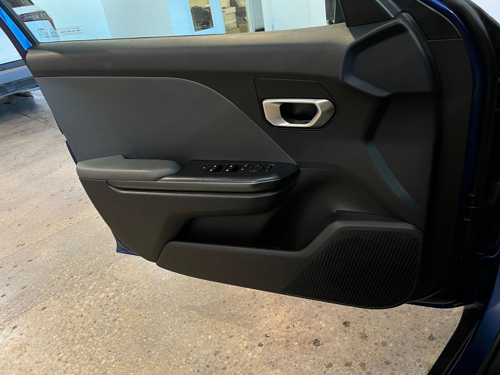 Used 2025 Kia K4 FWD image 18