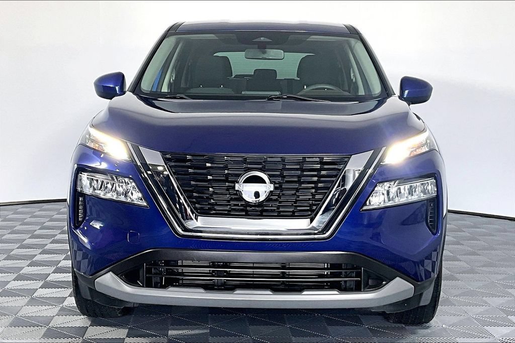 Used 2023 Nissan Rogue SV AWD/4WD image 3