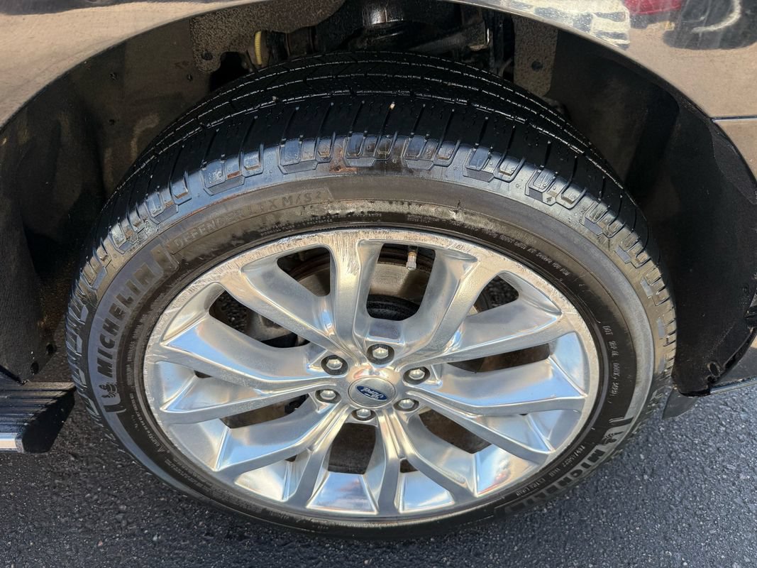 Used 2018 Ford Expedition Max Platinum AWD/4WD image 10