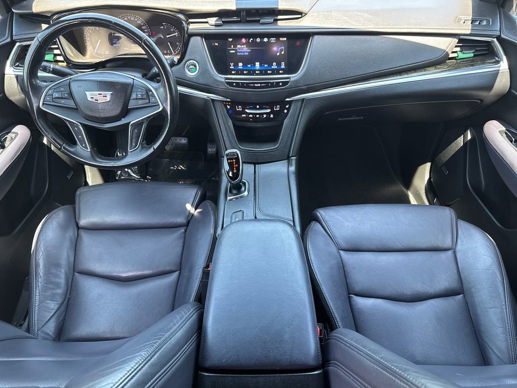 Used 2017 Cadillac XT5 Luxury w/ Driver Awareness Package FWD image 23