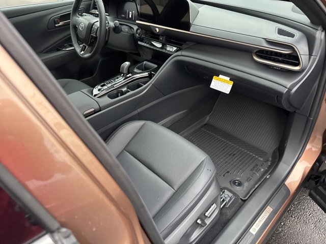 New 2025 Toyota Crown Signia image 10