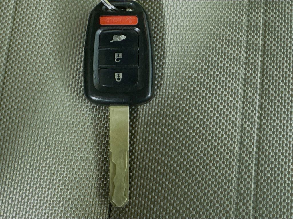 Used 2018 Honda CR-V LX image 34