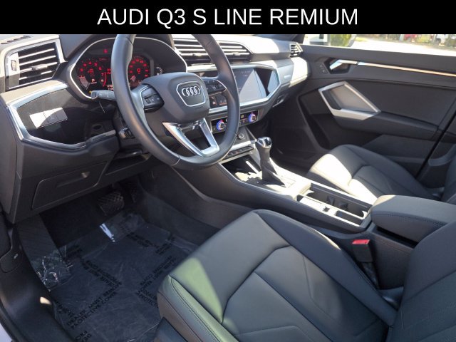 Used 2024 Audi Q3 2.0T Premium AWD/4WD image 24