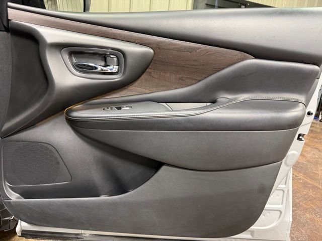Used 2019 Nissan Murano Platinum w/ Cargo Package image 25