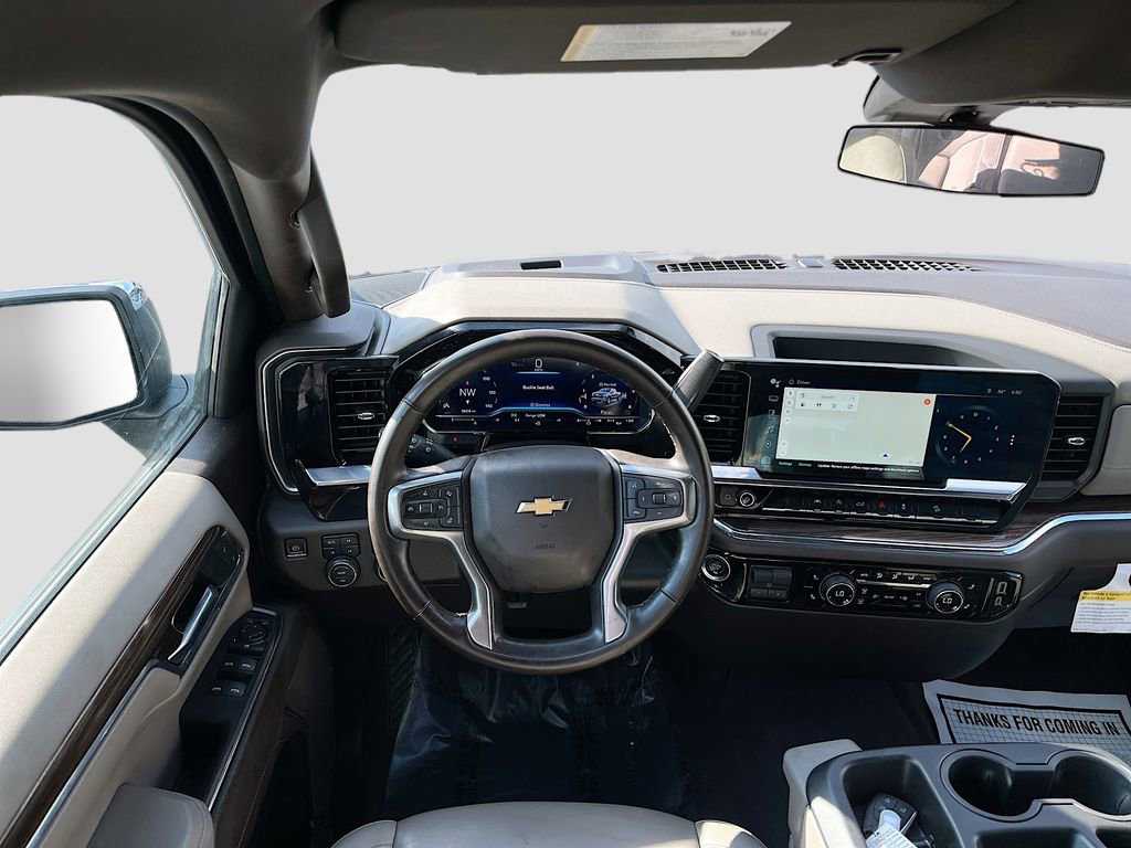 Used 2024 Chevrolet Silverado 1500 LT w/ Z71 Off-Road Package image 23