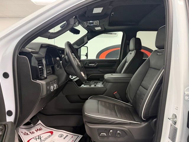 New 2026 GMC Sierra 2500 AT4X w/ LPO, Black Badging Package AWD/4WD image 9