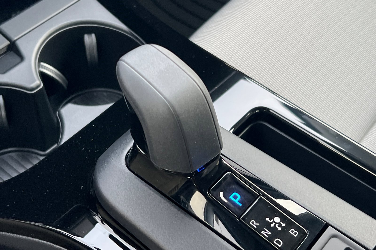 New 2026 Toyota Prius LE image 18