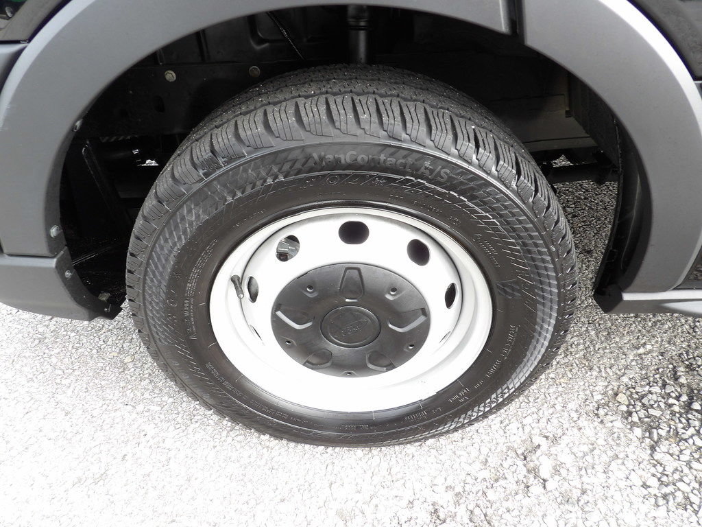 Used 2023 Ford Transit 250 148 High Roof Extended w/ Load Area Protection Package RWD image 47