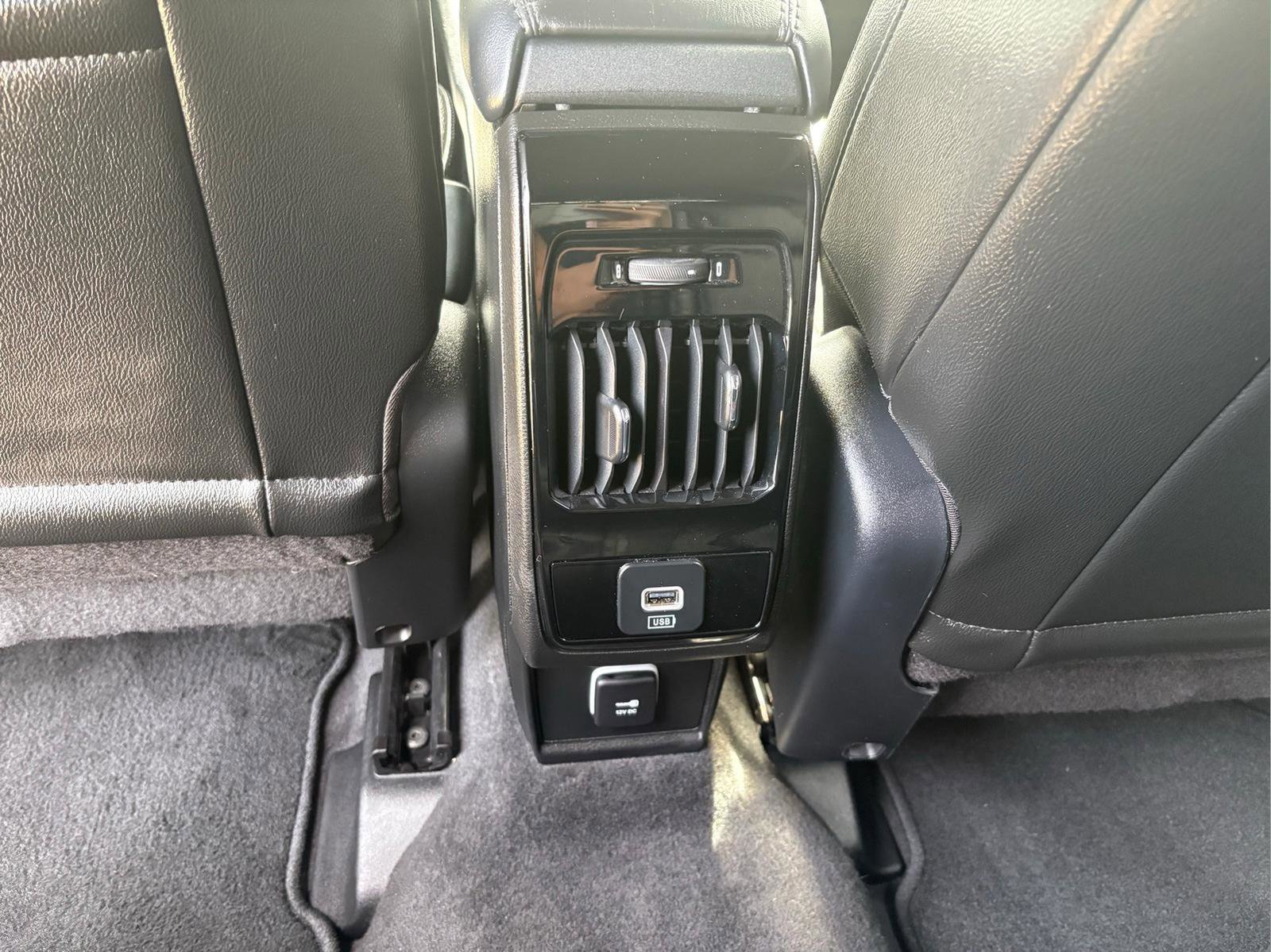 Used 2024 Jeep Compass Limited image 16