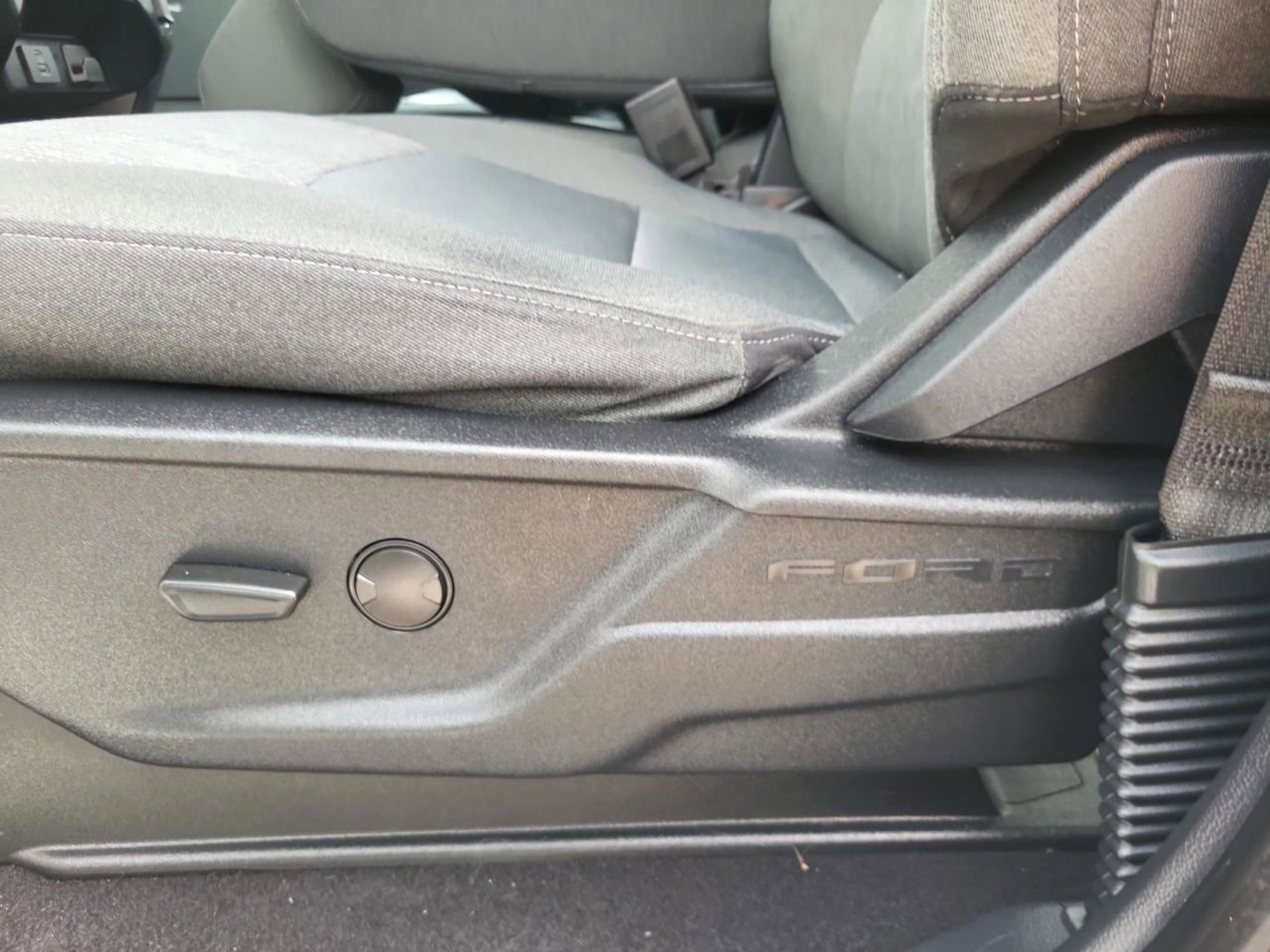 Used 2023 Ford F150 XLT image 12