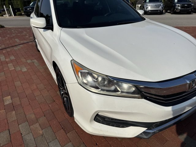 Used 2017 Honda Accord Sport Special Edition image 20