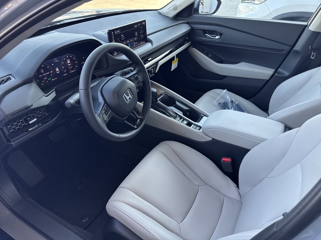 New 2025 Honda Accord EX-L image 12