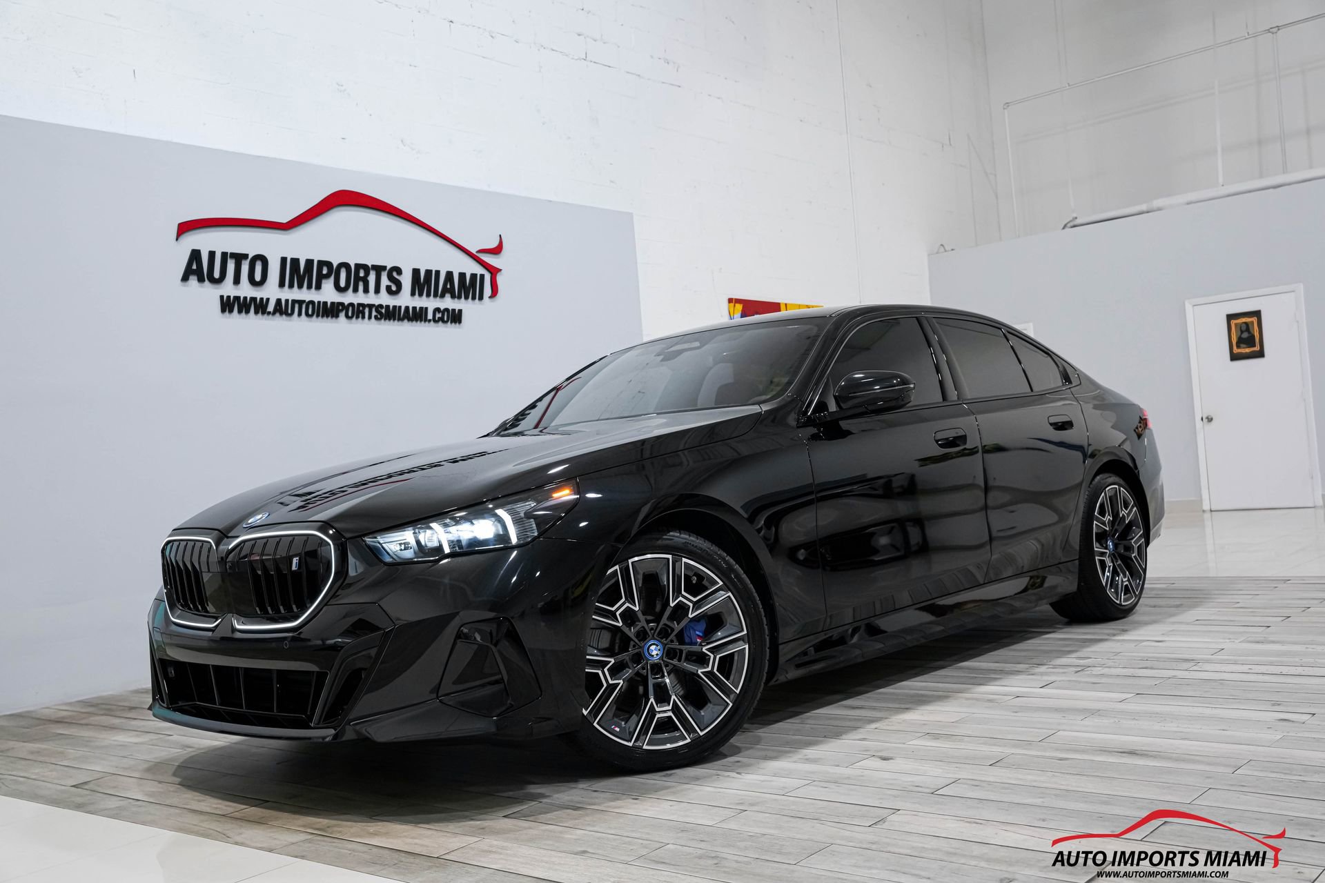 Used 2025 BMW i5 xDrive40 w/ M Sport Package AWD/4WD image 87
