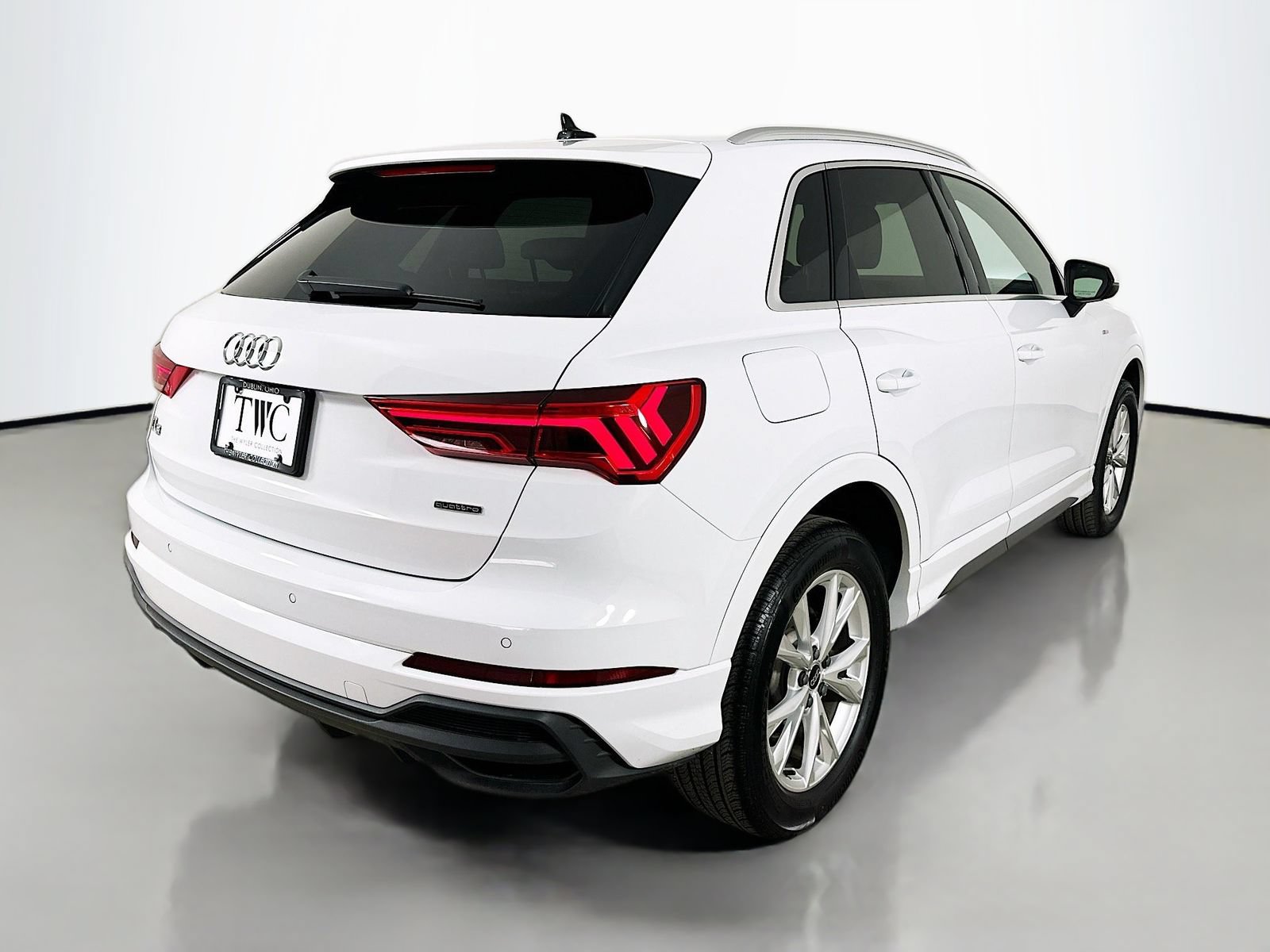 Used 2025 Audi Q3 2.0T Premium Plus w/ Premium Plus Package AWD/4WD image 5