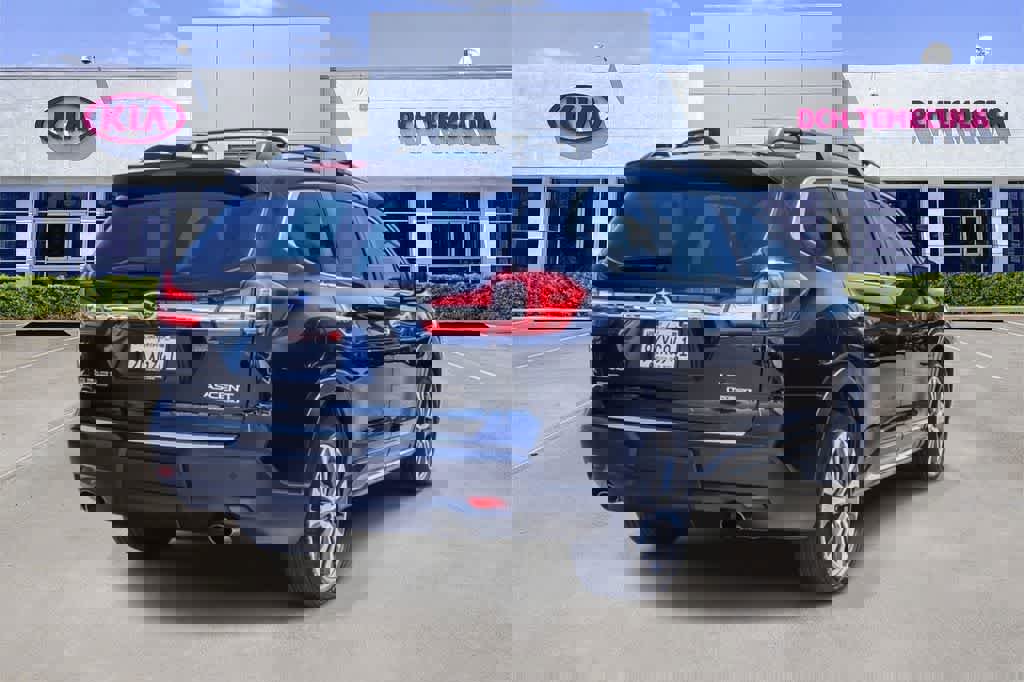 Used 2019 Subaru Ascent Touring w/ Popular Package #3 image 4