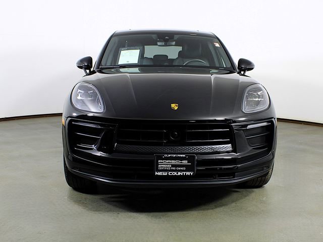 Certified 2023 Porsche Macan image 10