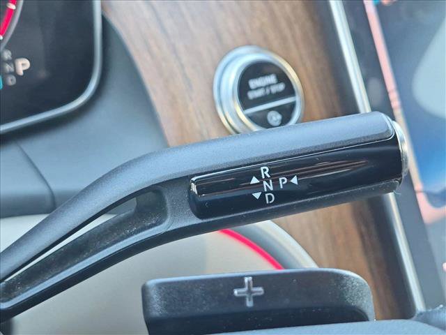 Used 2023 Mercedes-Benz GLC 300 4MATIC image 10